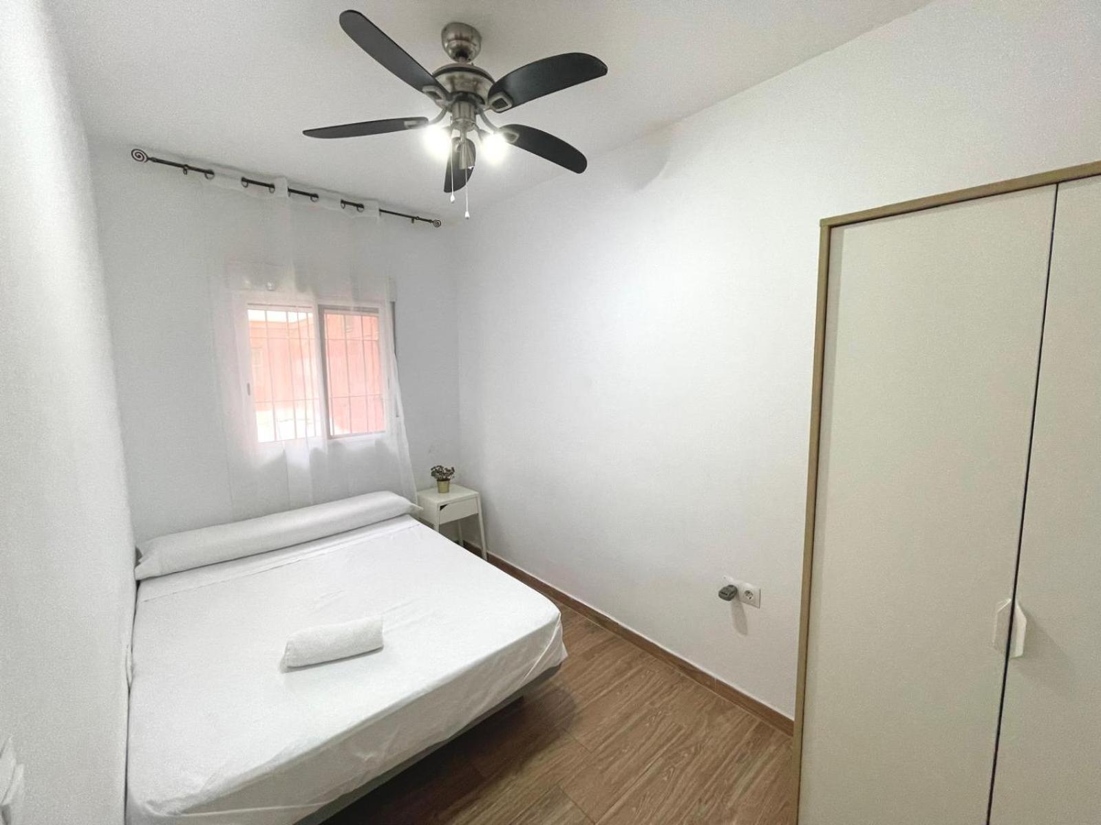 Triana Roomable Sevilla Exteriör bild