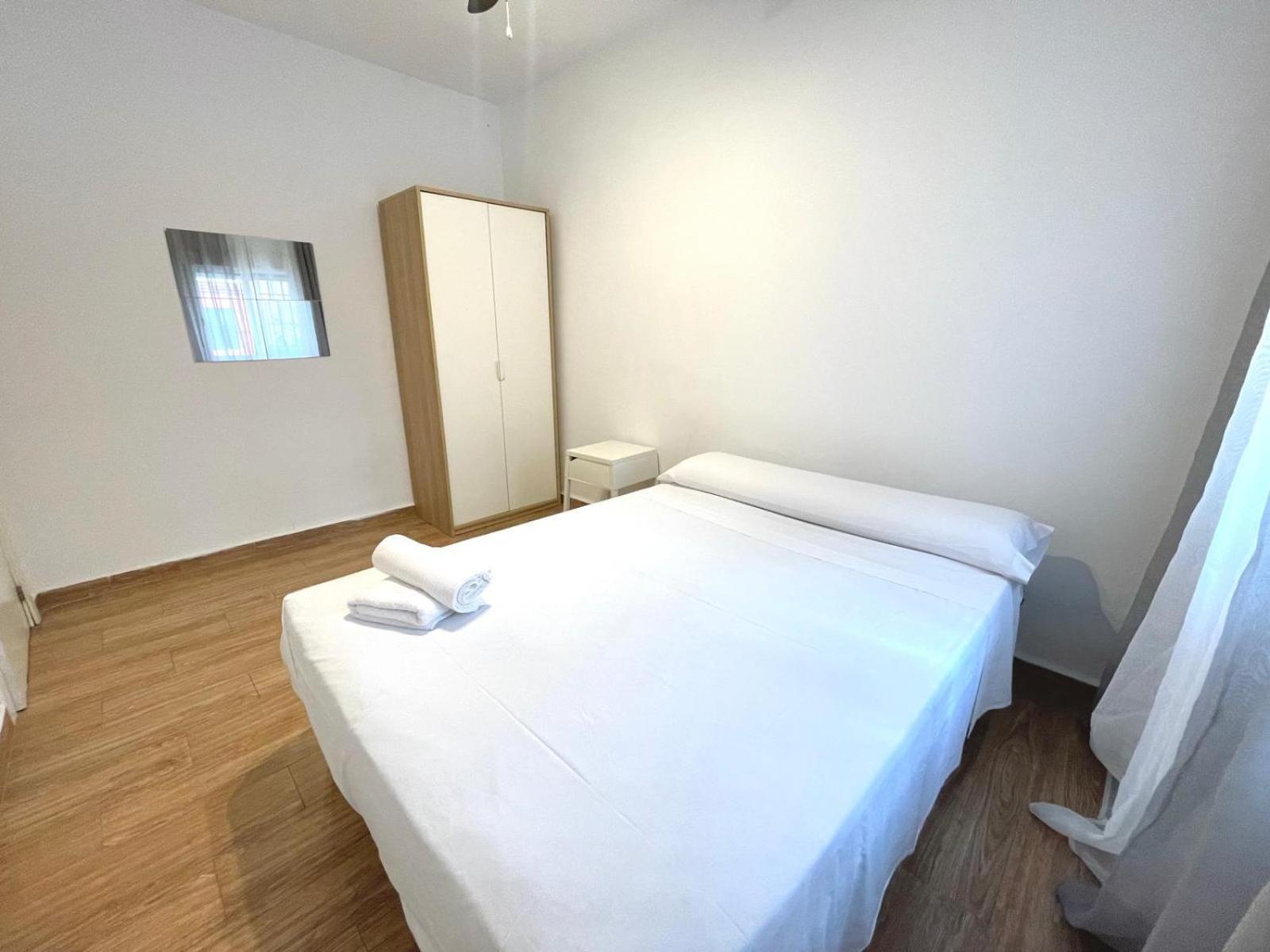 Triana Roomable Sevilla Exteriör bild